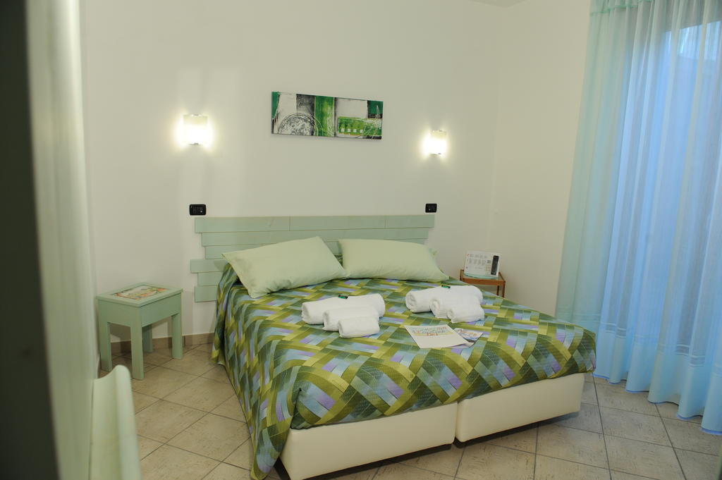 Bed & Breakfast A 2 Passi Dagli Dei 2*